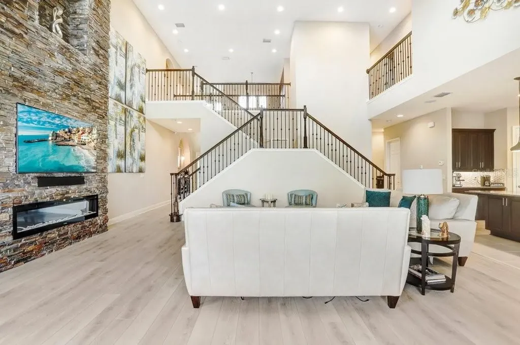 32450 Talimena Loop Wesley Chapel FL 33543