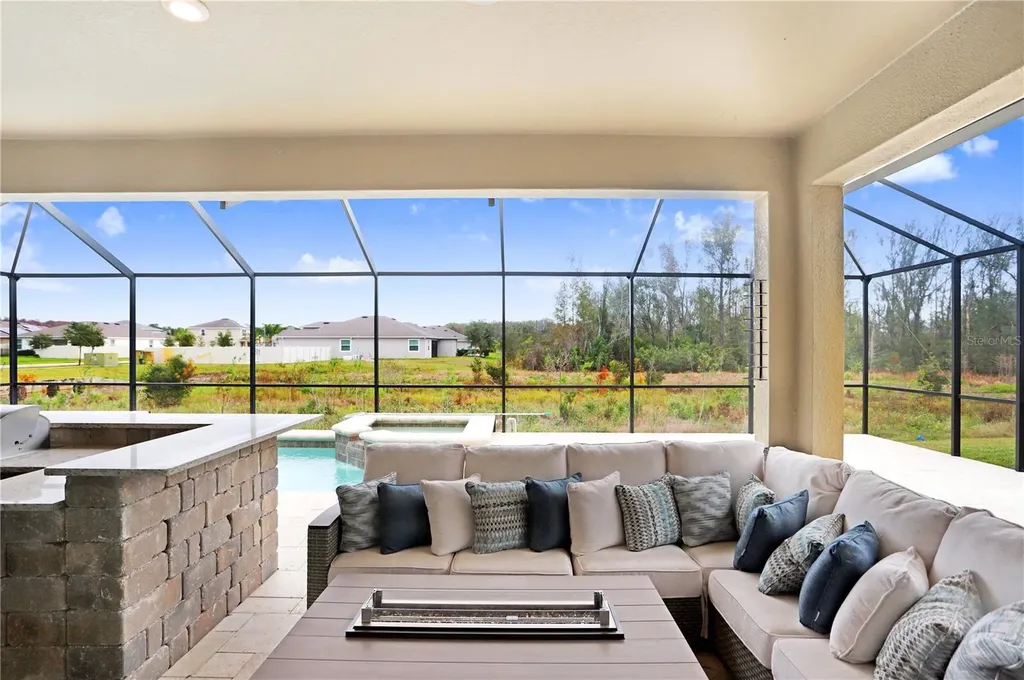 32450 Talimena Loop Wesley Chapel FL 33543