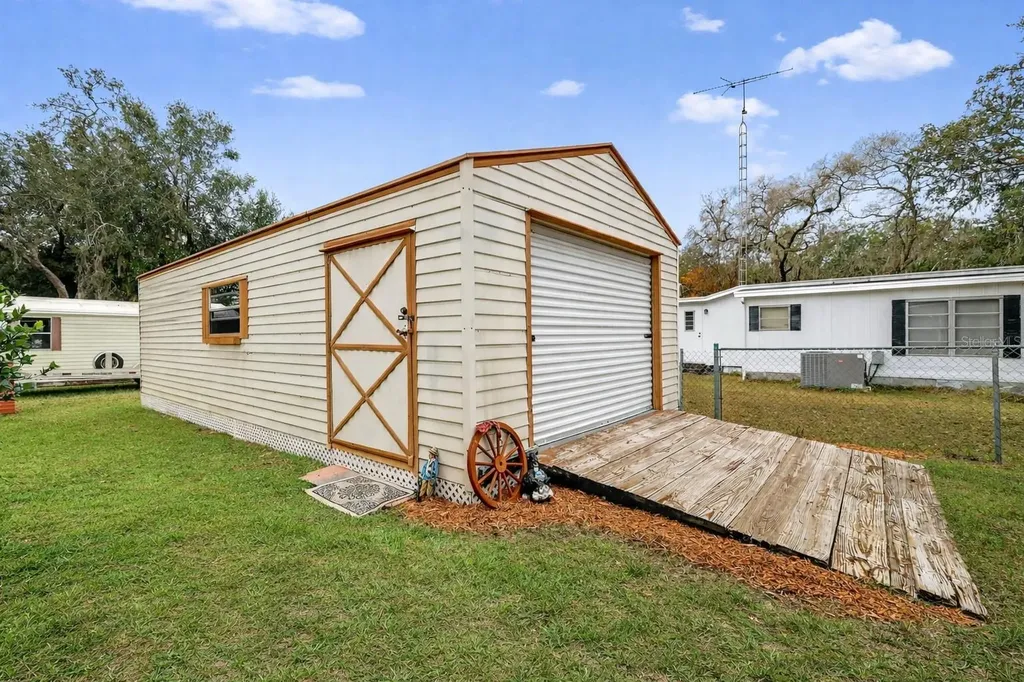 9950 SE 169th Street Summerfield FL 34491