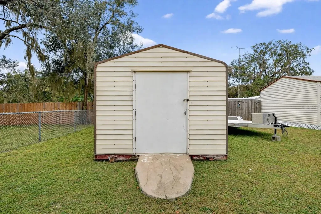 9950 SE 169th Street Summerfield FL 34491