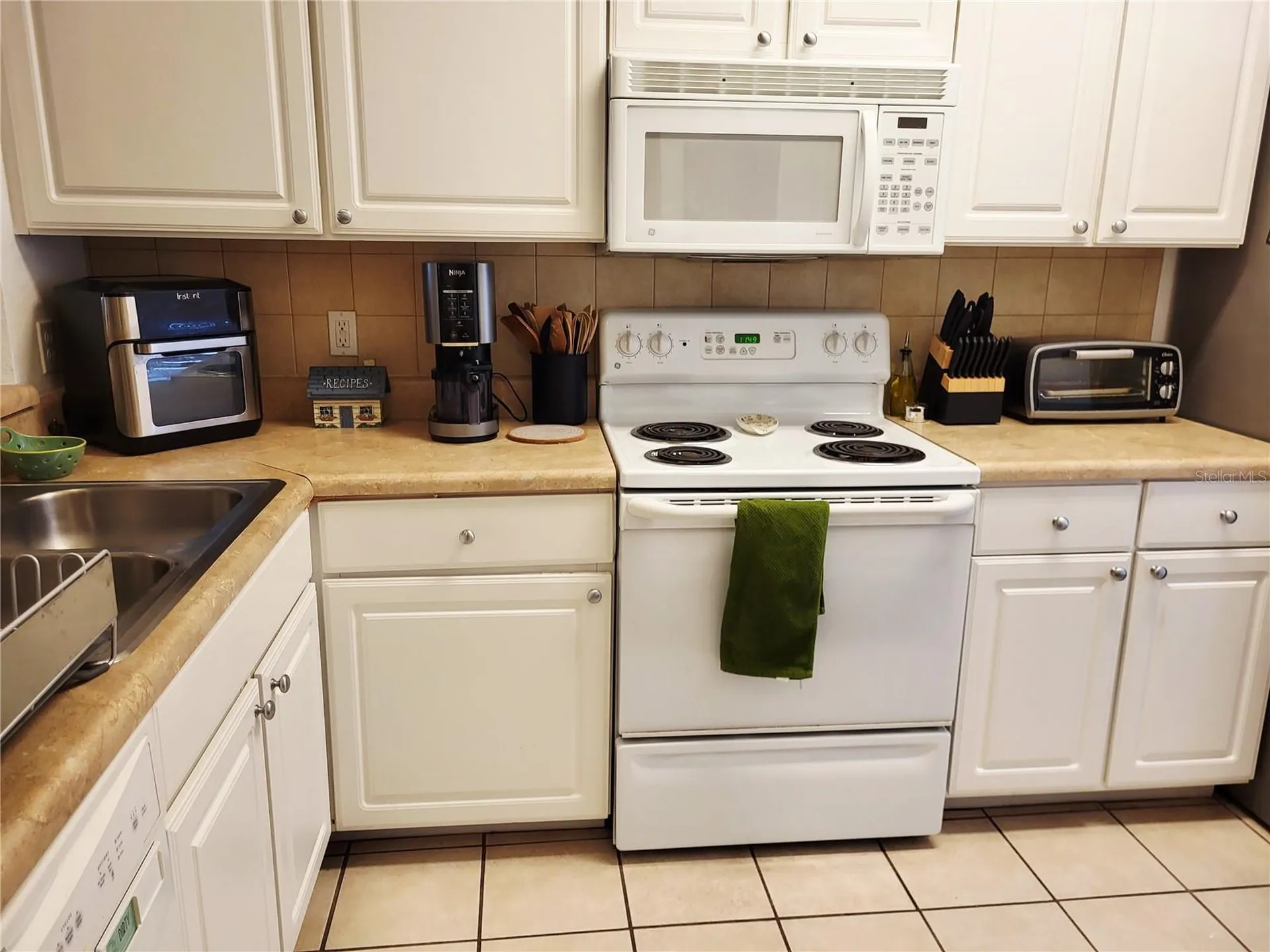4961 NW 43rd Avenue Gainesville FL 32606