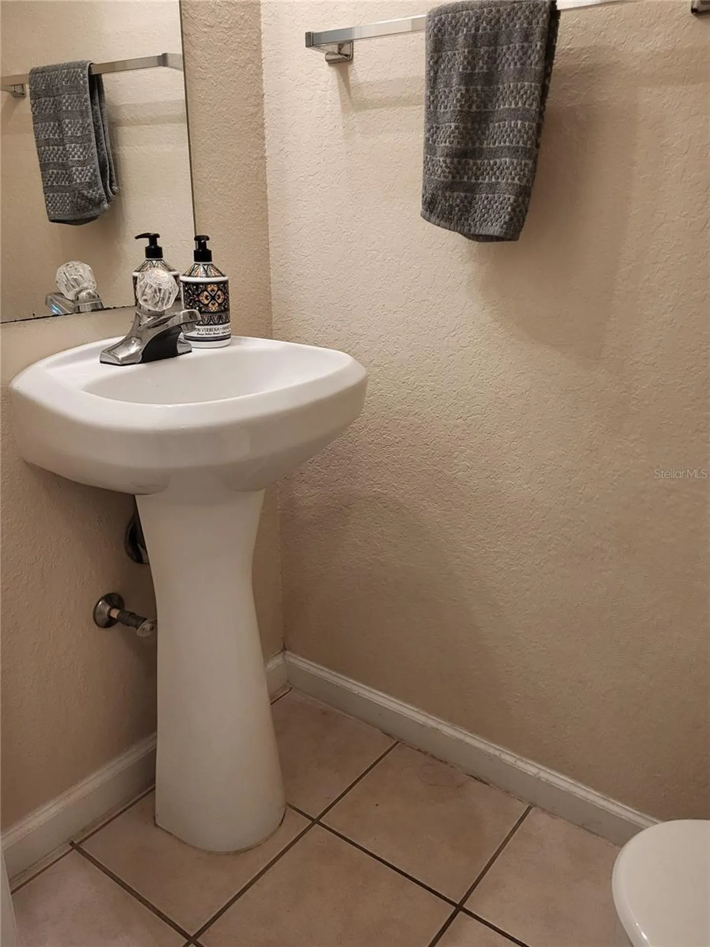 4961 NW 43rd Avenue Gainesville FL 32606