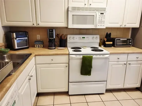 4961 NW 43rd Avenue Gainesville FL 32606