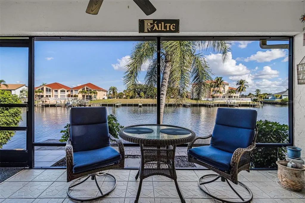 3831 SE 11th Place Cape Coral FL 33904