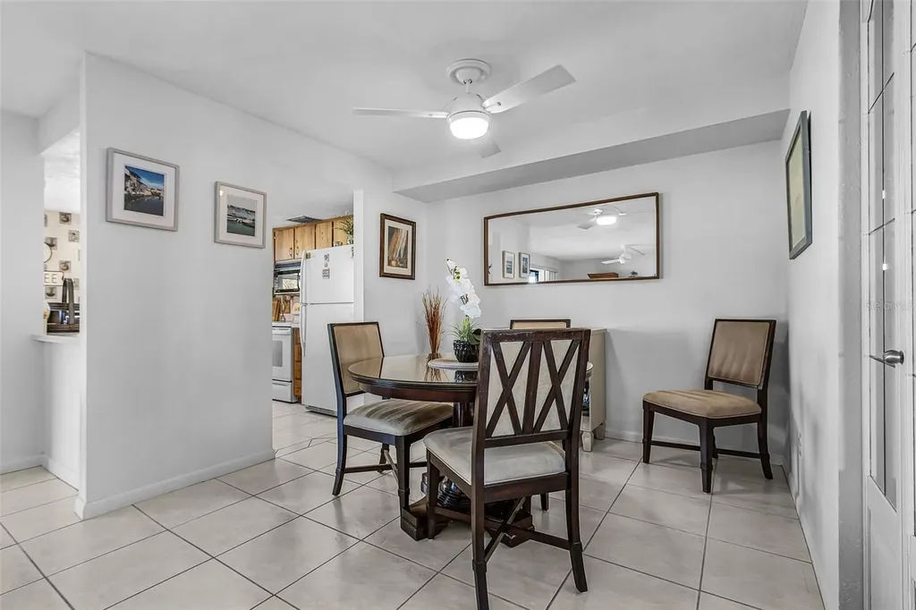 3831 SE 11th Place Cape Coral FL 33904