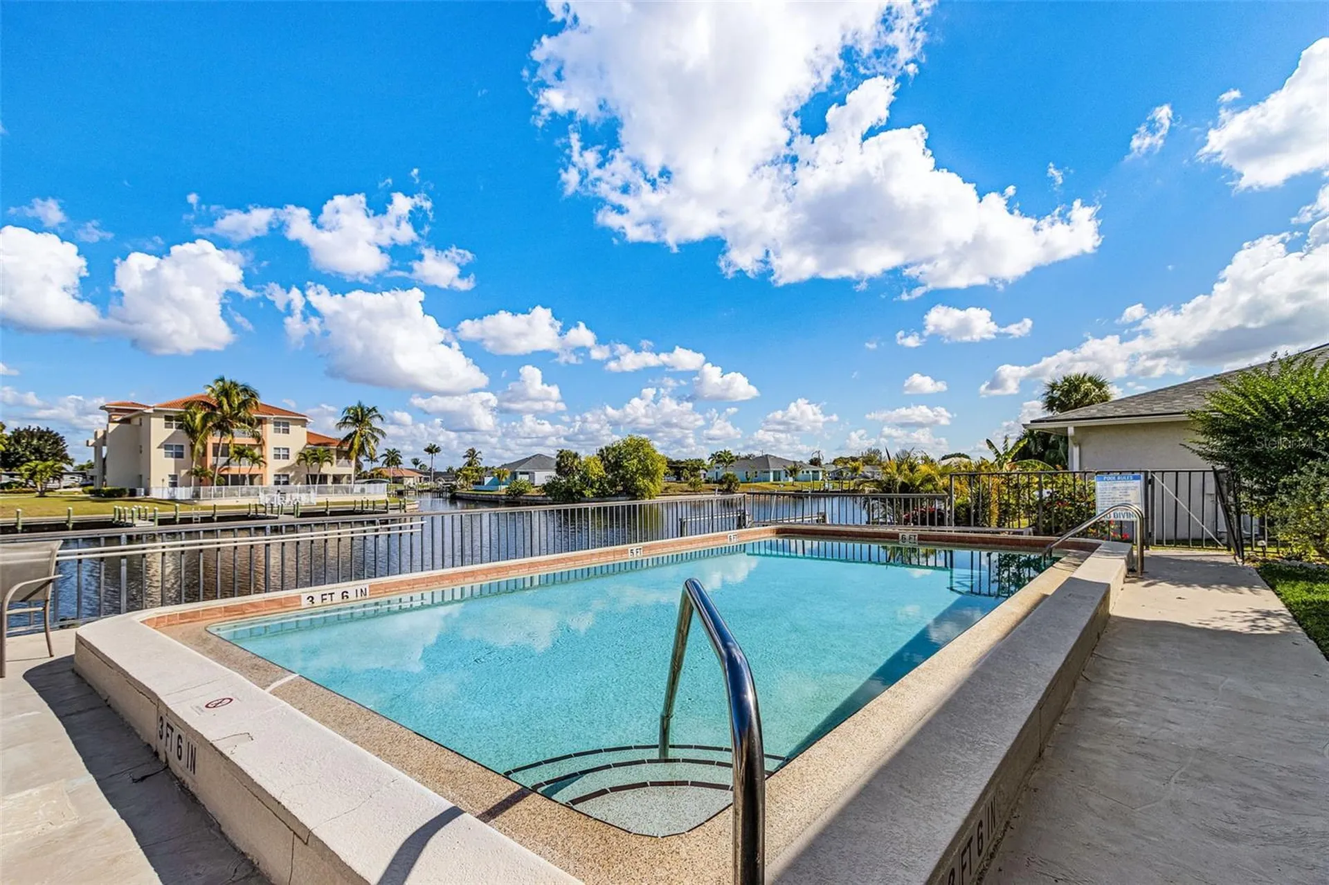 3831 SE 11th Place Cape Coral FL 33904