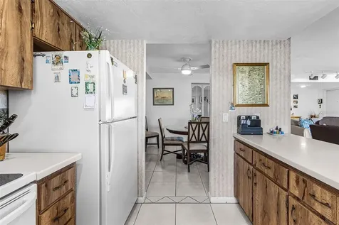 3831 SE 11th Place Cape Coral FL 33904