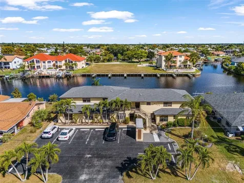3831 SE 11th Place Cape Coral FL 33904