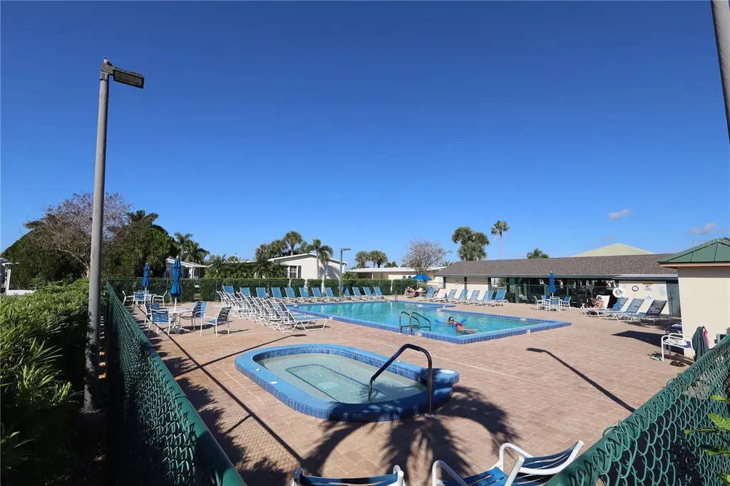 2100 Kings Highway Port Charlotte FL 33980