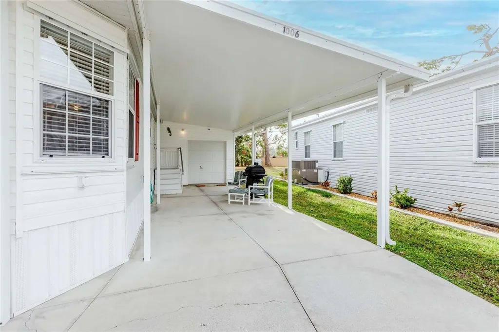 2100 Kings Highway Port Charlotte FL 33980