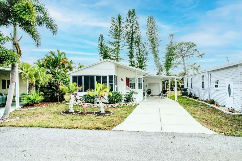 2100 Kings Highway Port Charlotte FL 33980