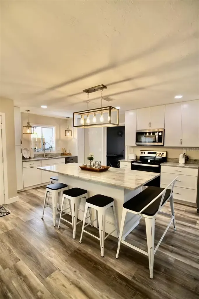 3174 Jennings Drive Sarasota FL 34239