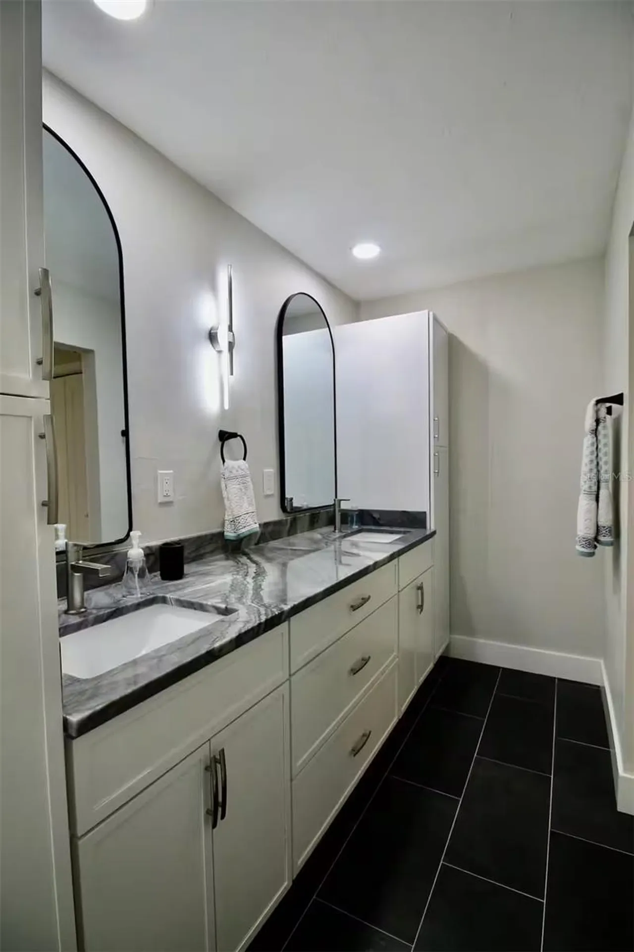 3174 Jennings Drive Sarasota FL 34239