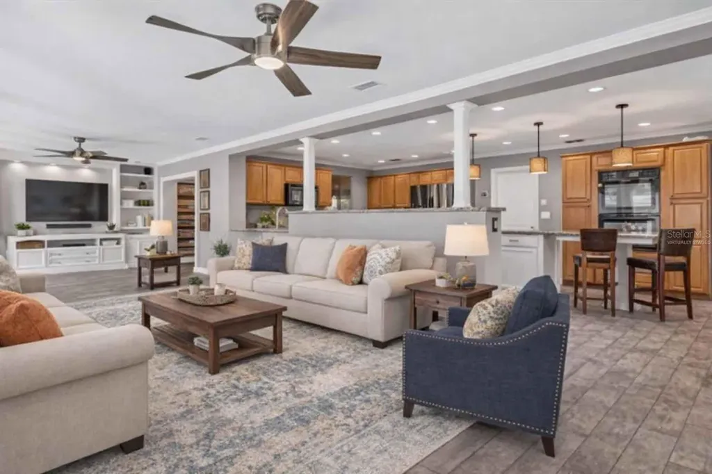173 Foxcroft Dr E. Palm Harbor FL 34683