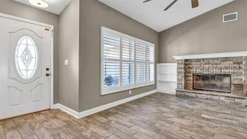 173 Foxcroft Dr E. Palm Harbor FL 34683
