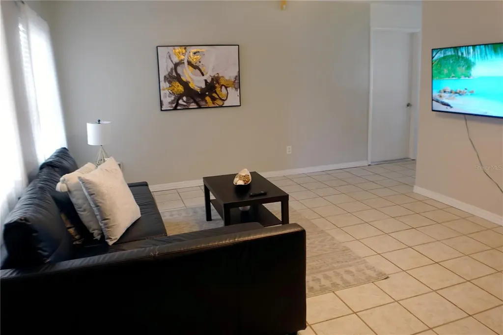 957 Florida Parkway Kissimmee FL 34743