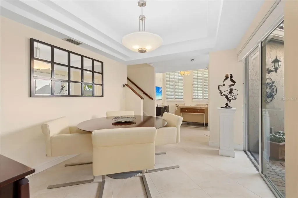 200 Cocoanut Avenue Sarasota FL 34236