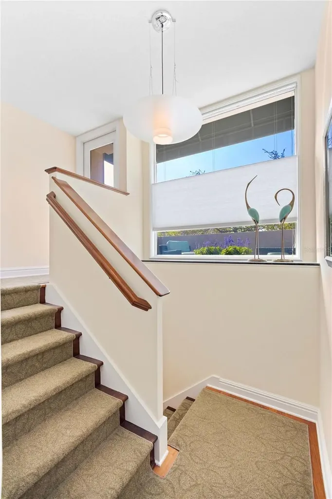 200 Cocoanut Avenue Sarasota FL 34236