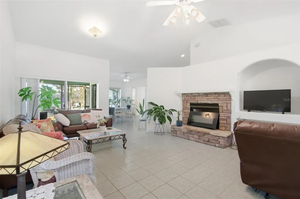 93 Covington Lane Palm Coast FL 32137