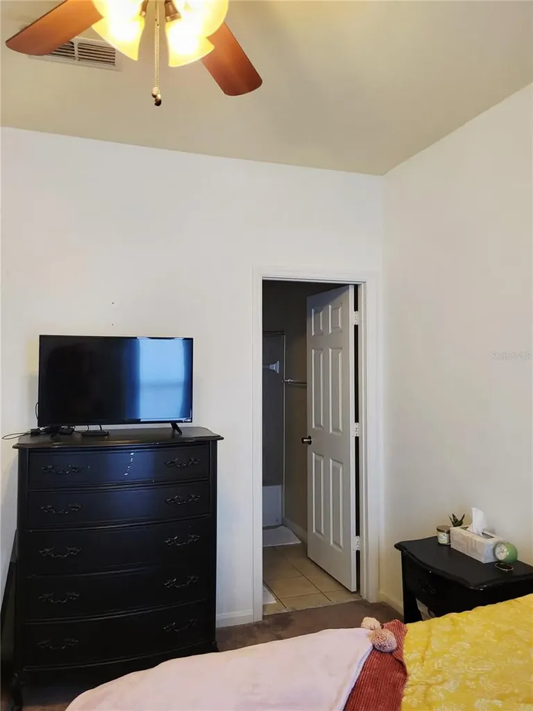4961 NW 43rd Avenue Gainesville FL 32606