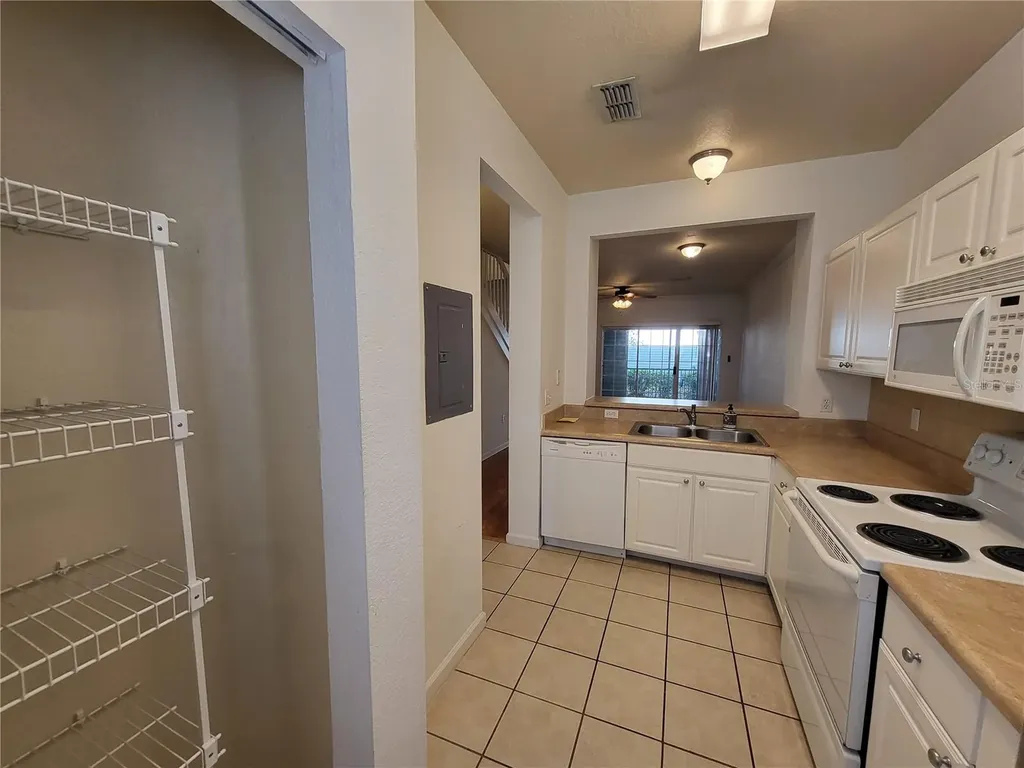 4961 NW 43rd Avenue Gainesville FL 32606
