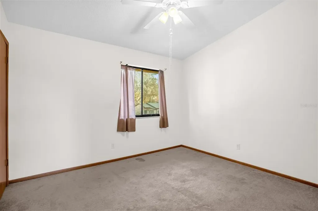 1822 Foxhall Circle Kissimmee FL 34741