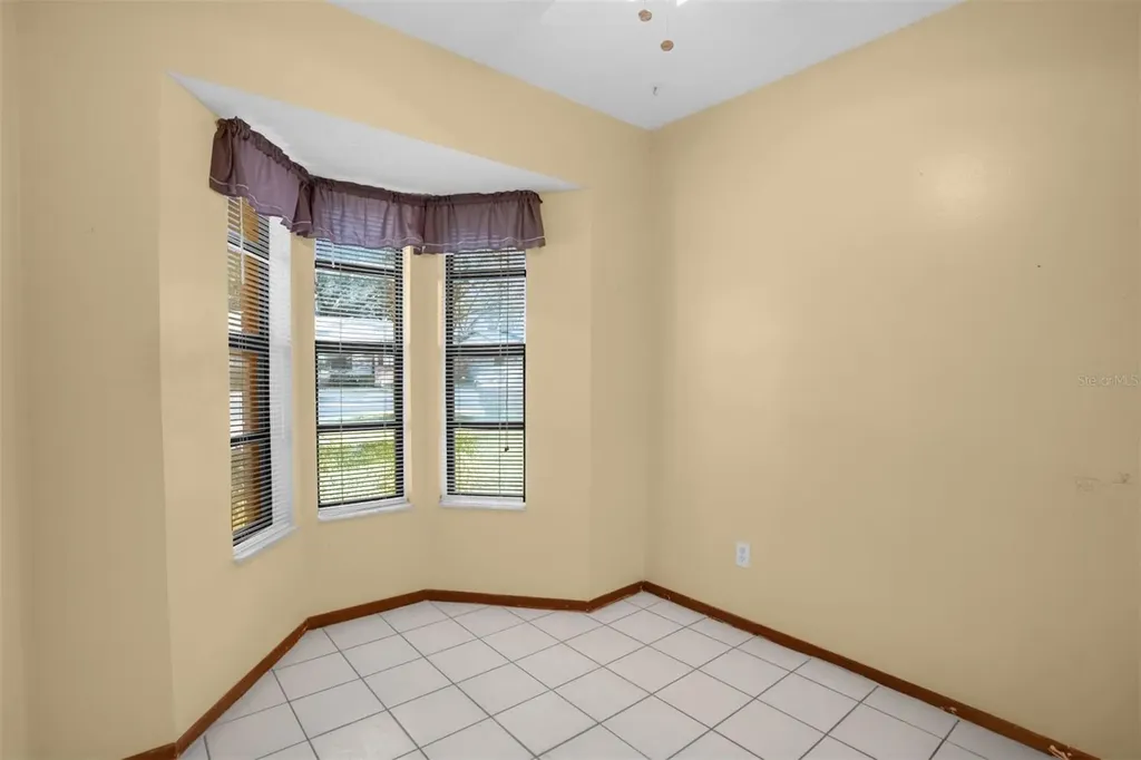 1822 Foxhall Circle Kissimmee FL 34741