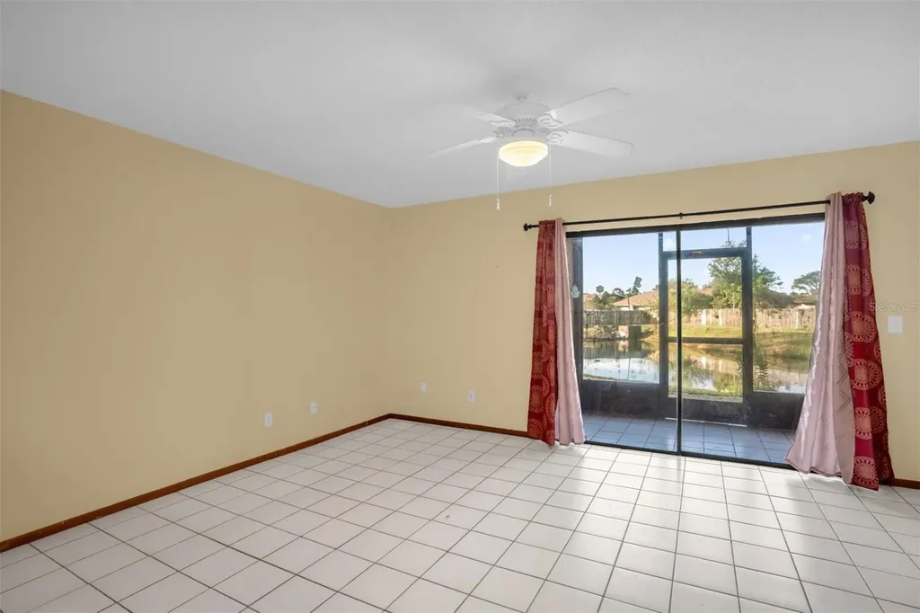 1822 Foxhall Circle Kissimmee FL 34741