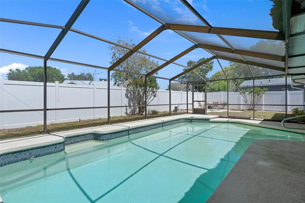 5519 Fulmar Drive Tampa FL 33625