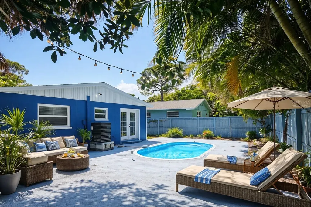 1735 Michigan Avenue NE St Petersburg FL 33703