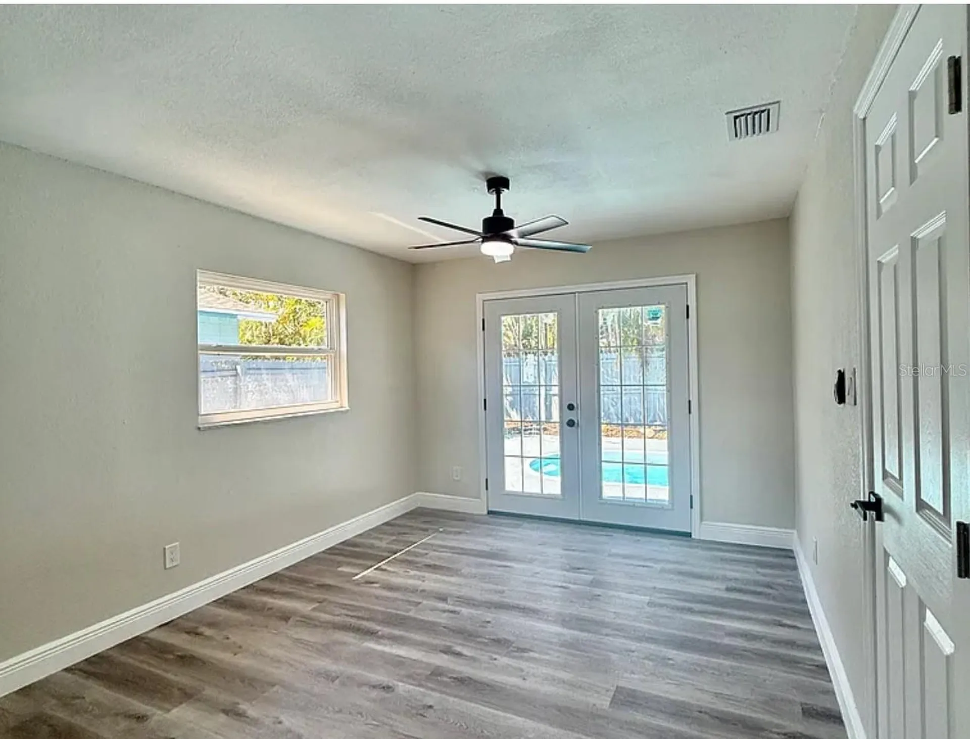 1735 Michigan Avenue NE St Petersburg FL 33703