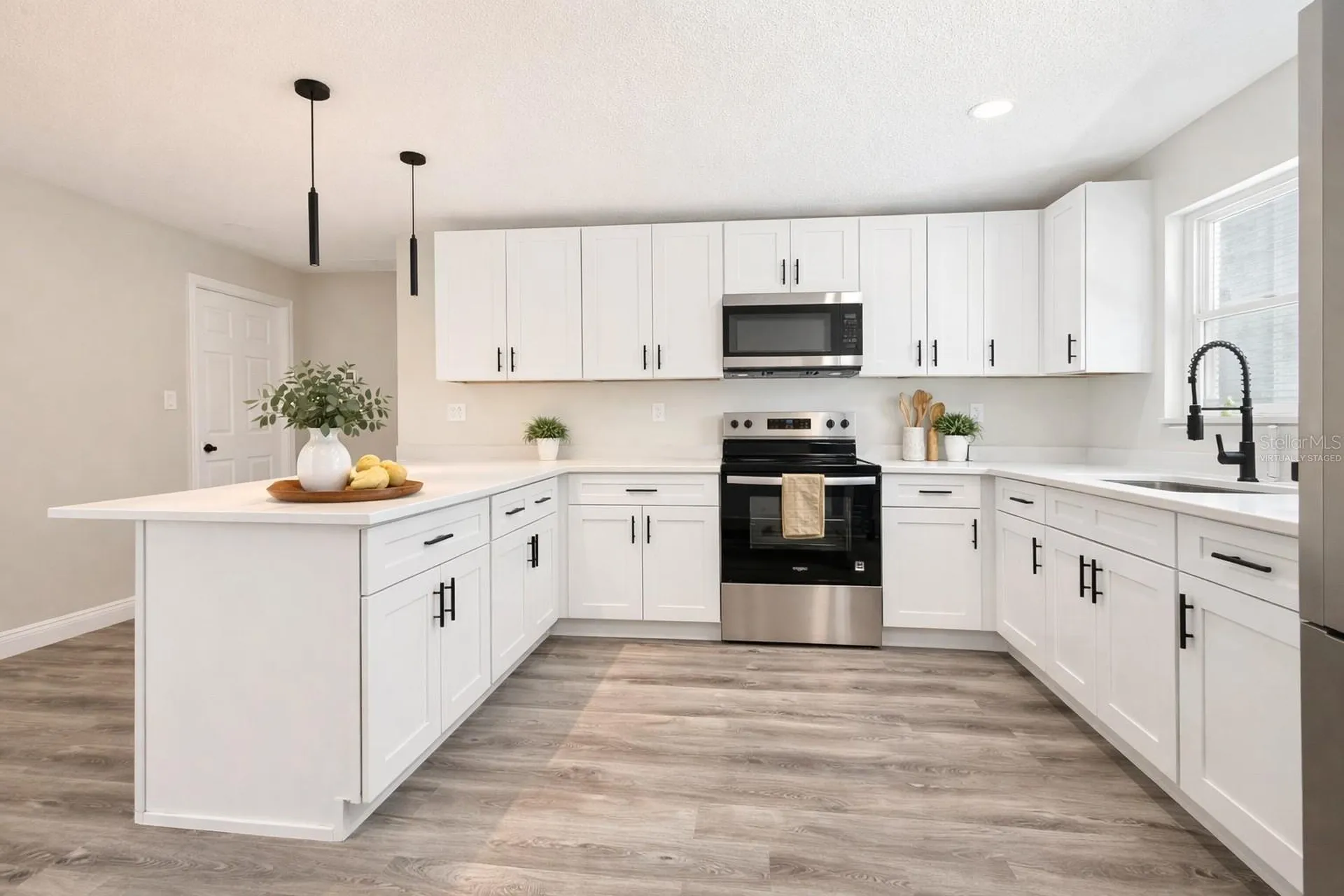 1735 Michigan Avenue NE St Petersburg FL 33703