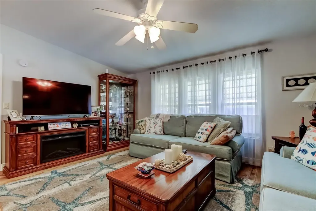 7 Frangipani Circle Largo FL 33770