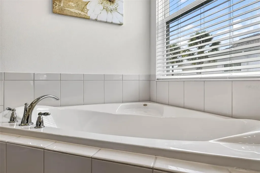 4888 Sevilla Shores Drive Wimauma FL 33598