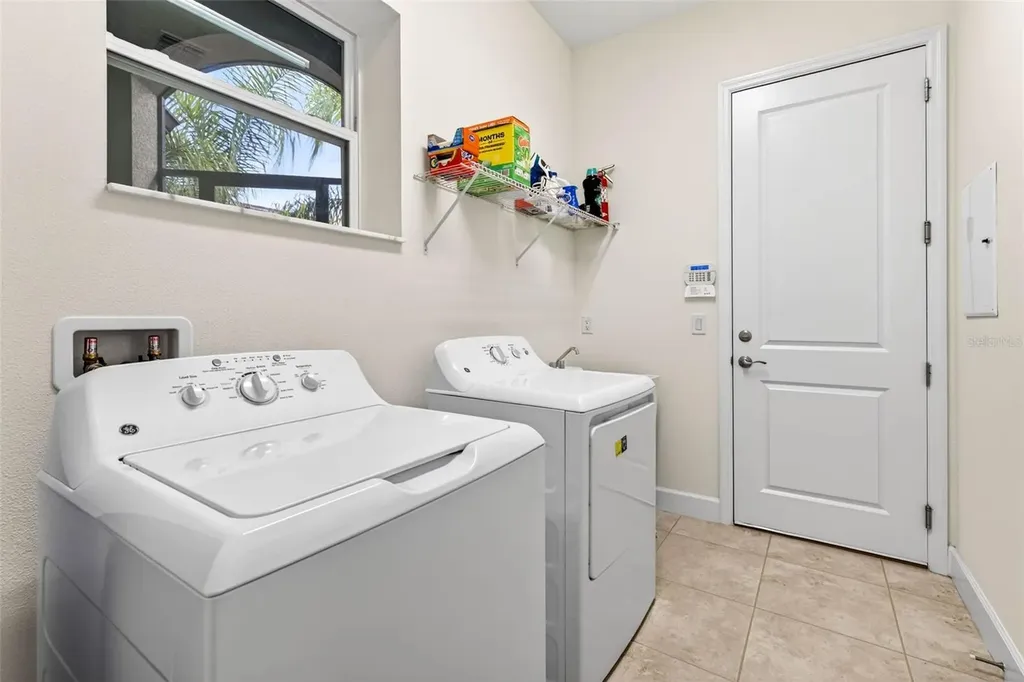 4888 Sevilla Shores Drive Wimauma FL 33598