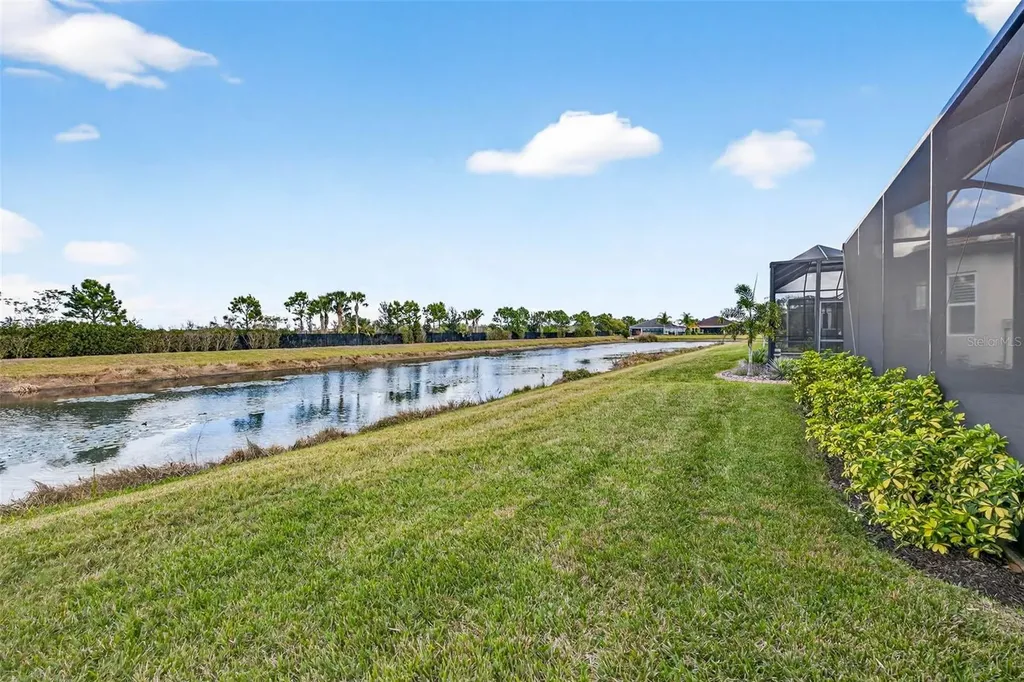 4888 Sevilla Shores Drive Wimauma FL 33598