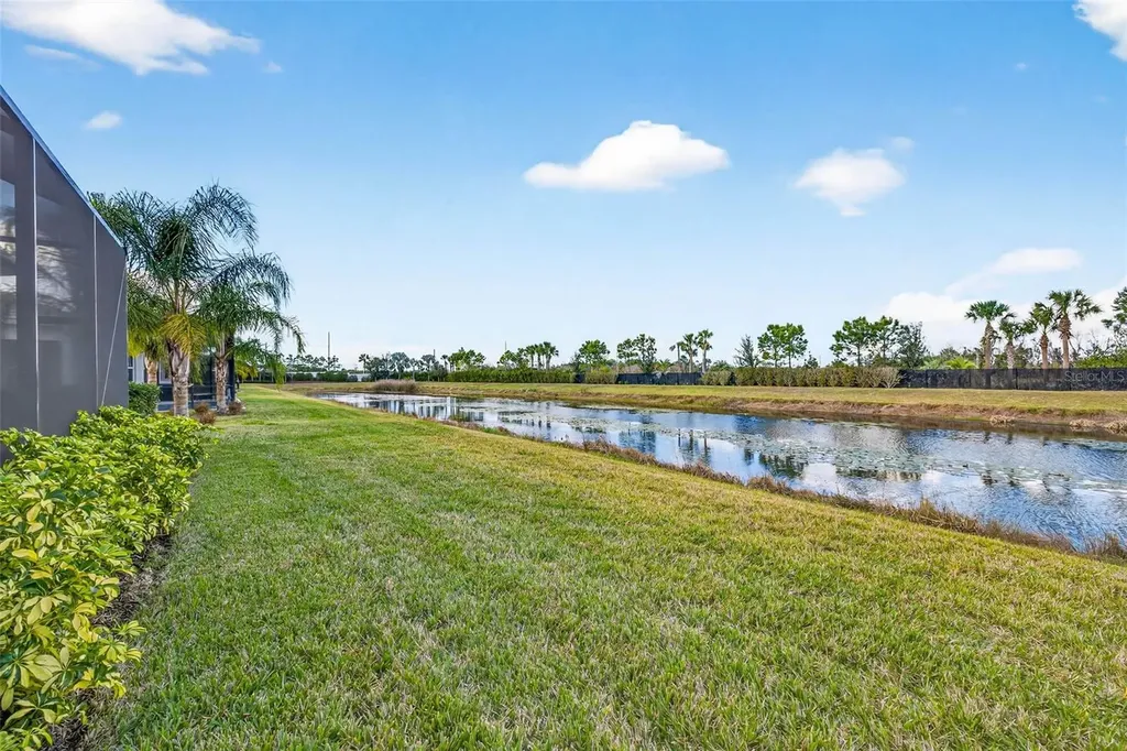 4888 Sevilla Shores Drive Wimauma FL 33598