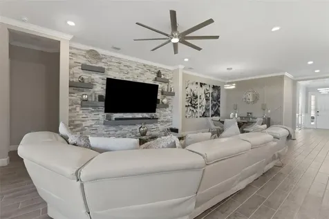 4951 Freccia Loop Wesley Chapel FL 33543