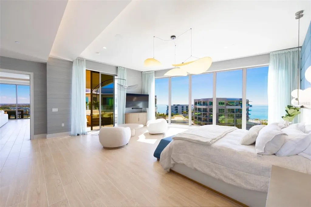 1591 Gulf Of Mexico Drive Longboat Key FL 34228