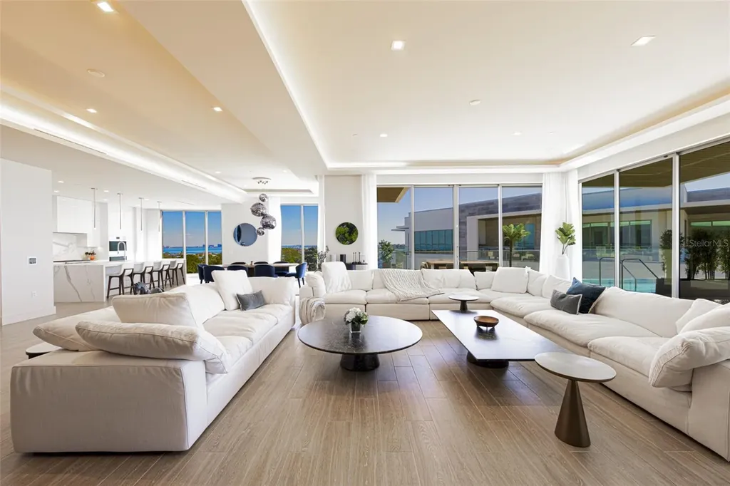 1591 Gulf Of Mexico Drive Longboat Key FL 34228