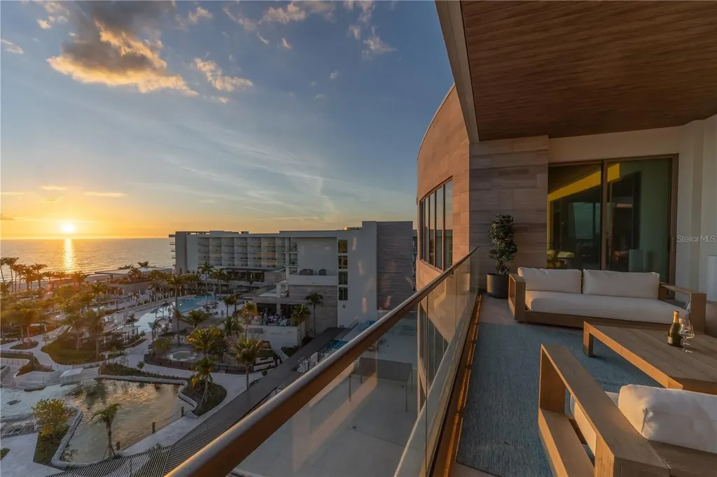 1591 Gulf Of Mexico Drive Longboat Key FL 34228