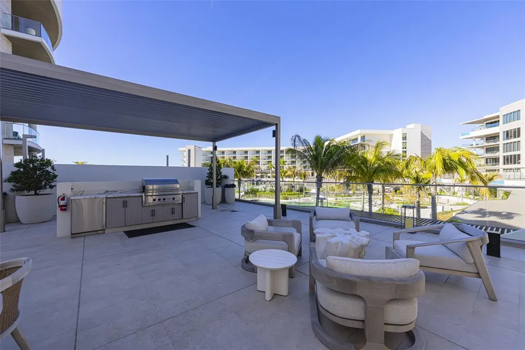 1591 Gulf Of Mexico Drive Longboat Key FL 34228