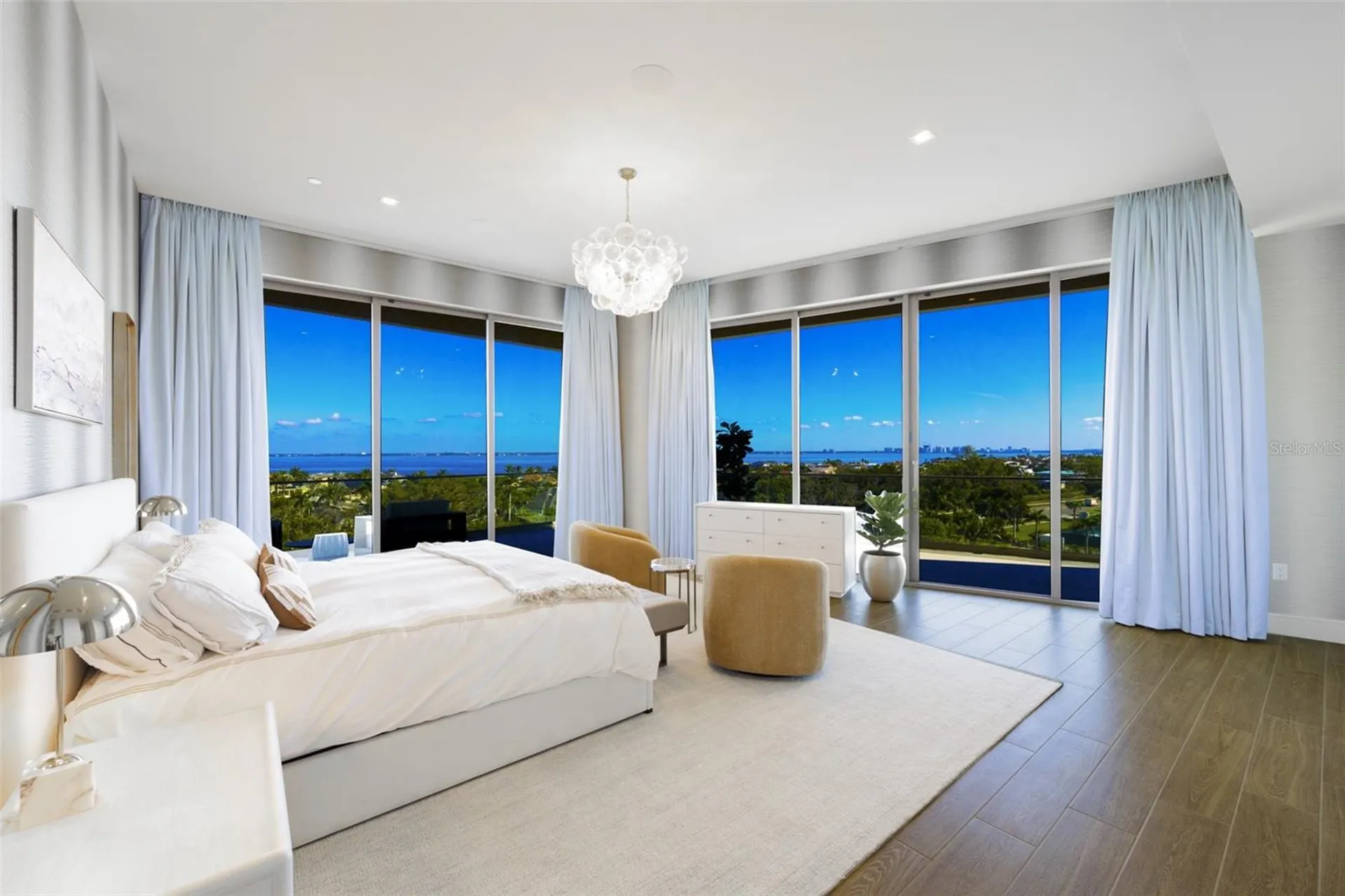 1591 Gulf Of Mexico Drive Longboat Key FL 34228