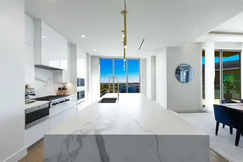 1591 Gulf Of Mexico Drive Longboat Key FL 34228