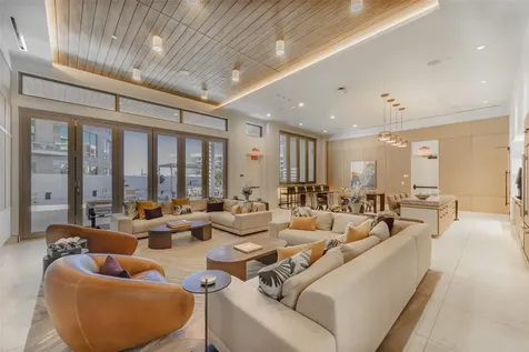 1591 Gulf Of Mexico Drive Longboat Key FL 34228