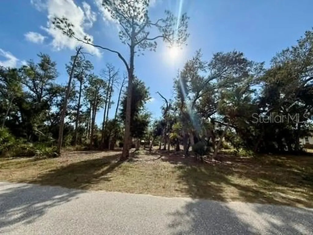 18141 Cheyenne Avenue Port Charlotte FL 33954