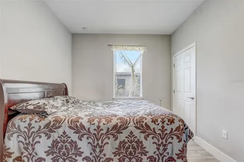 309 E 13th Street Apopka FL 32703