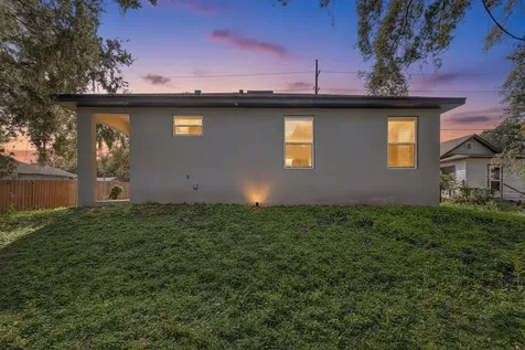 309 E 13th Street Apopka FL 32703
