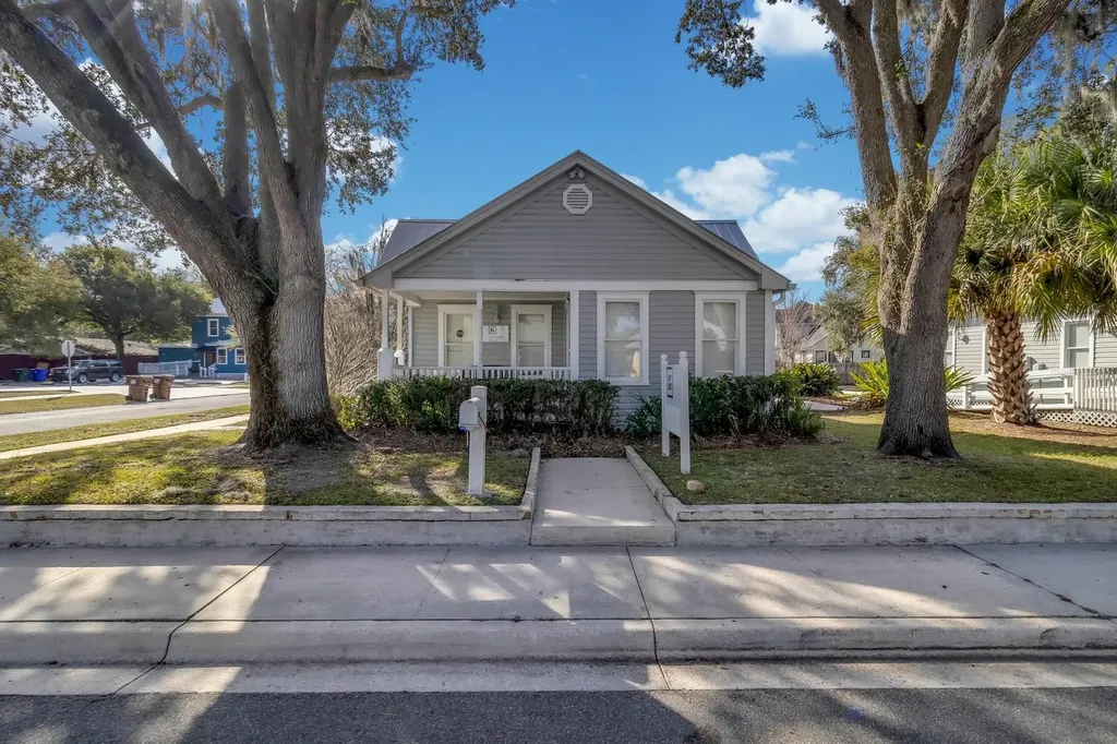 802 Mabbette Street Kissimmee FL 34741