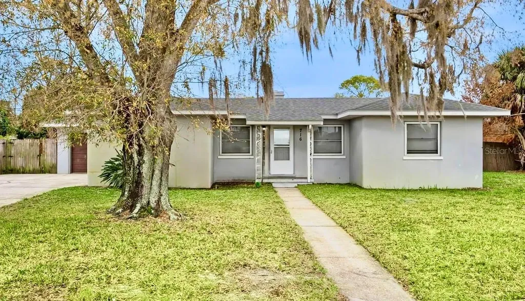 716 Avenue I NE Winter Haven FL 33881